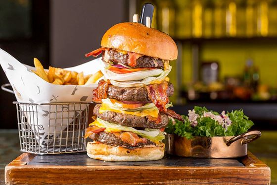 Burger Challenge at STACKed - โอโซ่ เฉวง สมุย